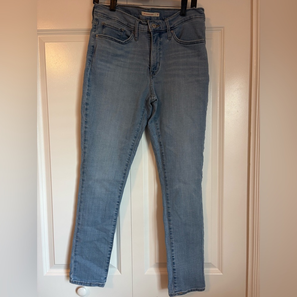 Levi’s Classic Blue Women's Jeans